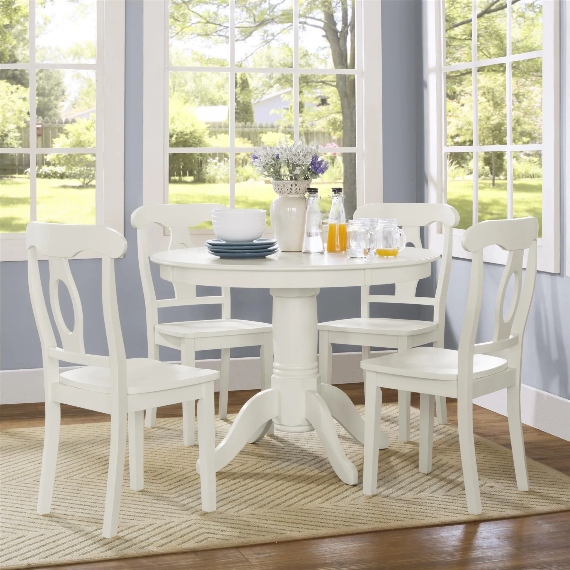 Aubrey 5-Piece Traditional Pedestal Dining Set