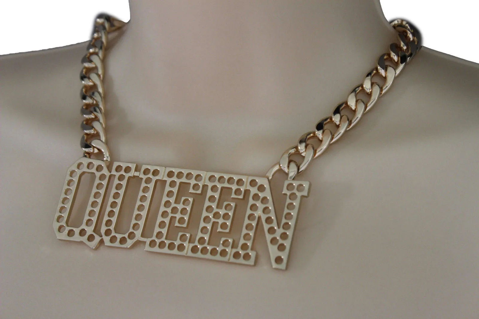 Gold Metal Chain Link Big QUEEN Holes Charm Short Necklace