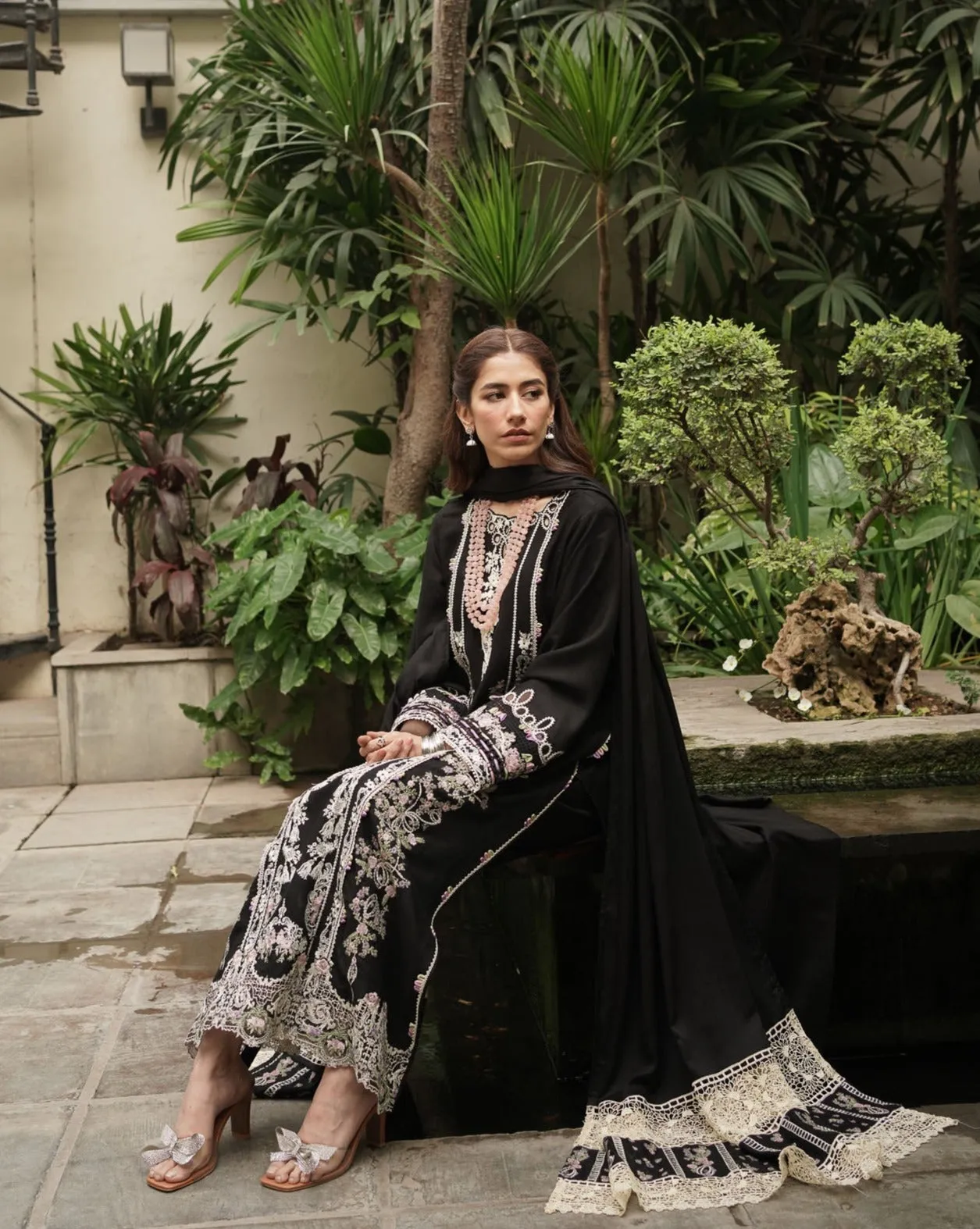 Manara Luxury Winter Festive Collection – Nujood