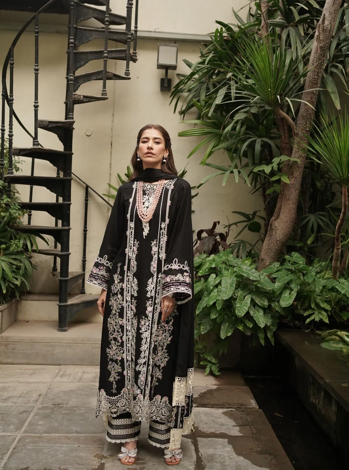 Manara Luxury Winter Festive Collection – Nujood