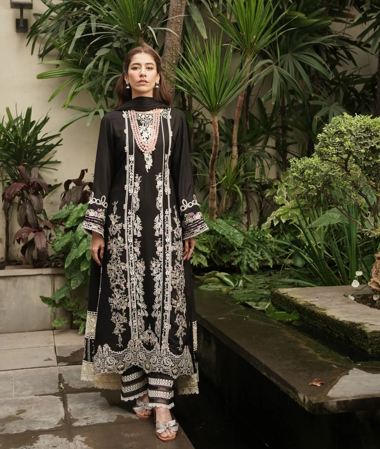 Manara Luxury Winter Festive Collection – Nujood