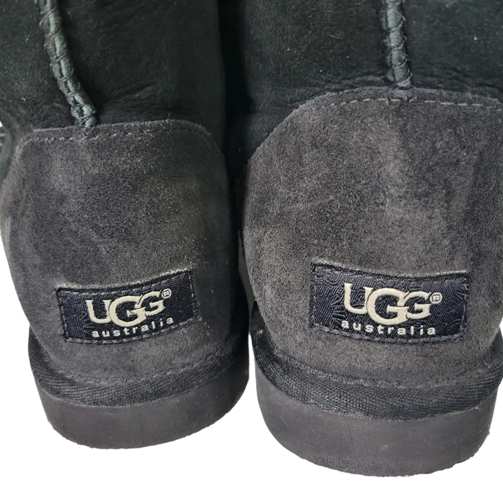 UGG Classic Short Boots Black Suede Shearling Sheepskin Fur Flat Comfort Size 8